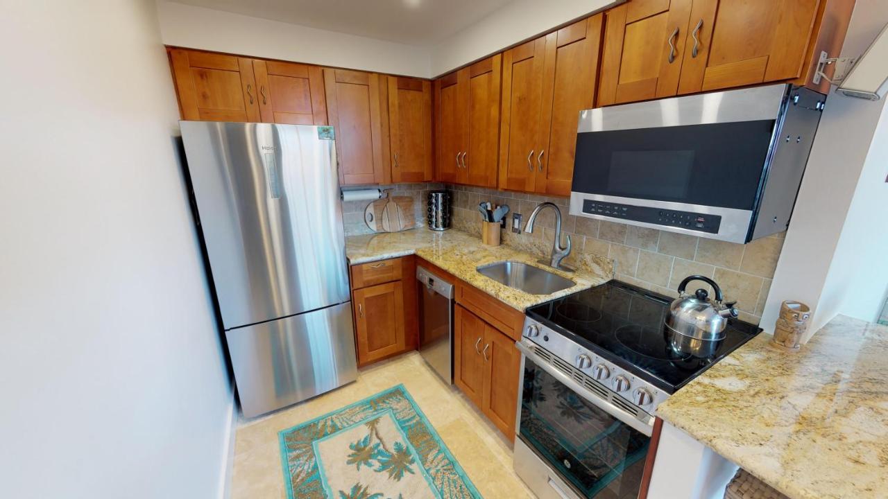 Stunning Sunsets And Oceanview'S At Paki Maui Lahaina Exterior foto